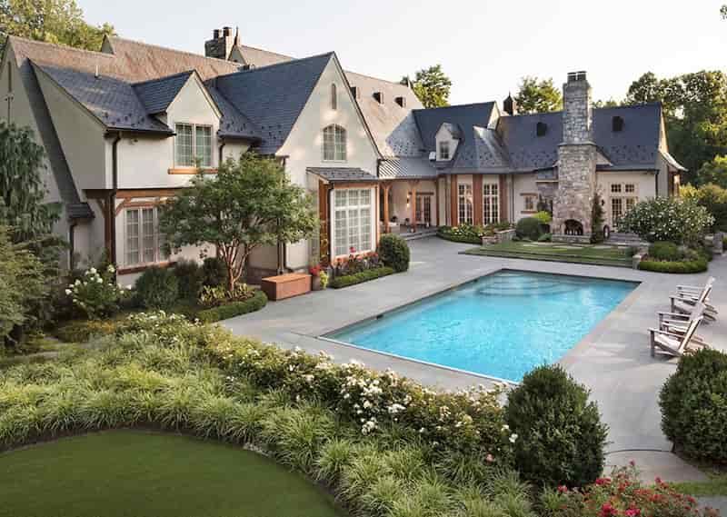 How to Build the Best Pool House of Your Dreams