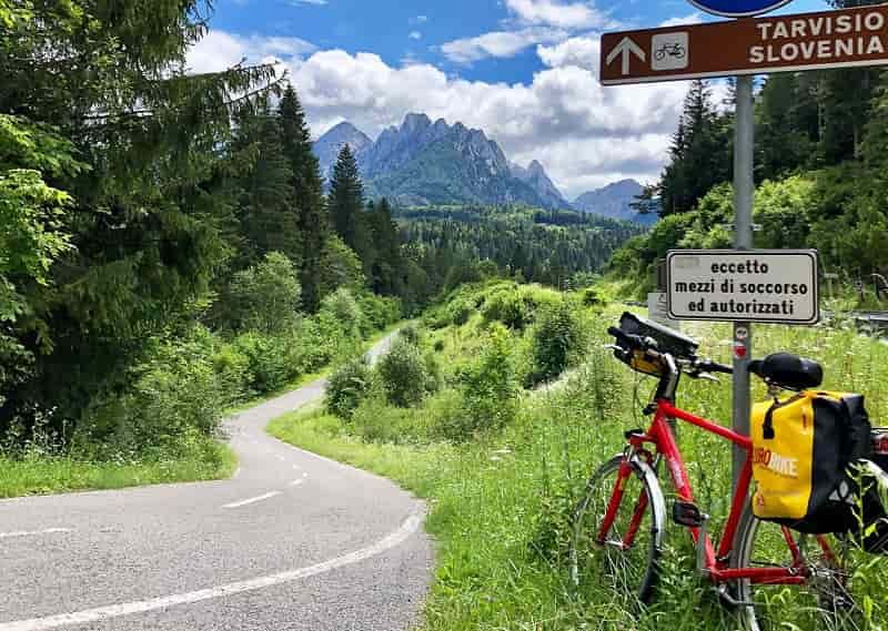 Top Motivational Cycling Loop Tracks for Cyclists